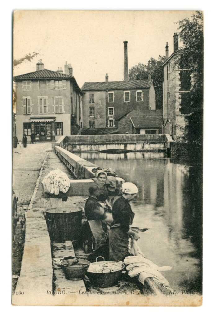 Les lavandière au quai Grobozen 1922 (Archives municipales de Bourg-en-Bresse)